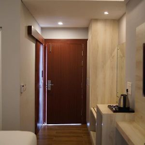 King Room Mountain View